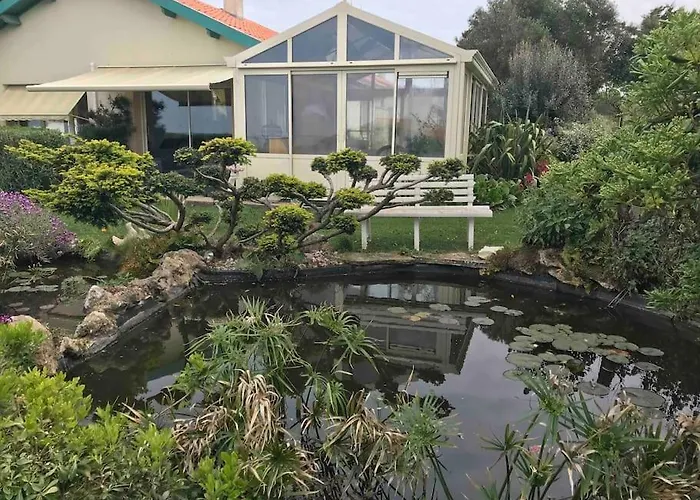 Les Pieds Dans L'eau Acces Direct A La